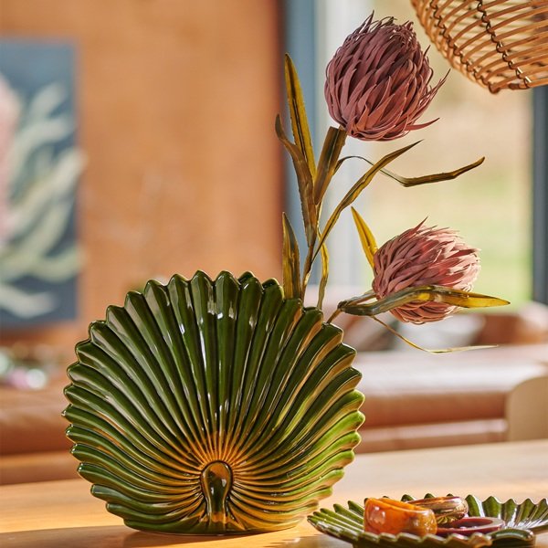 egzotyczna forma wazonu