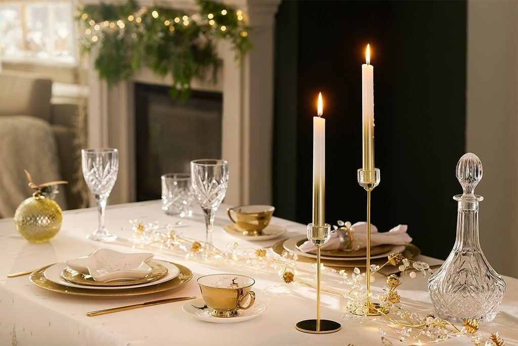 eleganckie świece i świeczniki świąteczne - rodzaje szkła