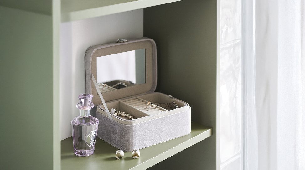 elegancka szkatulka na biżuterię - dekoracje domowe